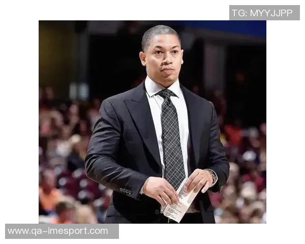 博格丹训练状态引关注泰伦卢亲自向球员确认主帅身份 博格丹训练状态引关注泰伦卢亲自向球员确认主帅身份